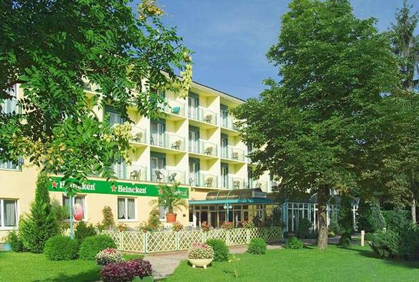 Hotel Jonathán, Balatonföldvár