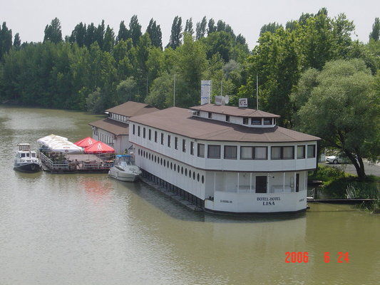 Botel Lisa, Budapest