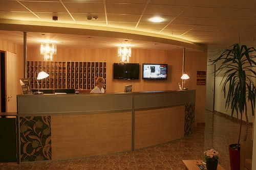 Canada Hotel, Budapest