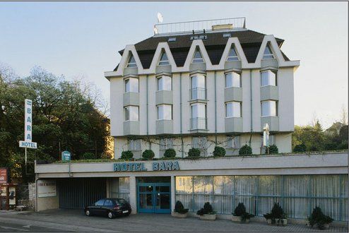 Hotel Bara, Budapest