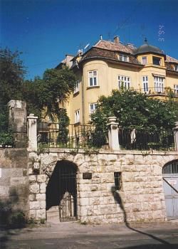 Kalmar Pension, Budapest