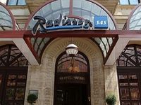 Kattintson ide a Radisson Blu Béke Hotel többi fényképének megtekintéséhez!
