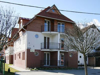 Click here for more images about Centrum Apartment House.