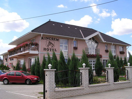 Kincsem Wellness Hotel, Kisbér