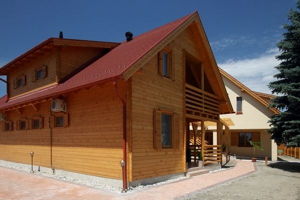 Family Pension and Apartment House, Lipót