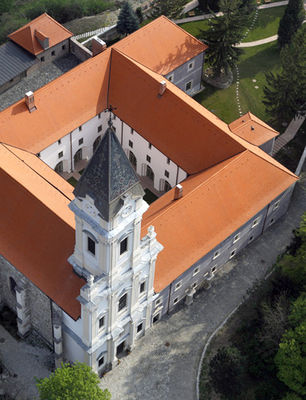 Sopronbánfalvi Pálos-Karmelita Kolostor, Sopron